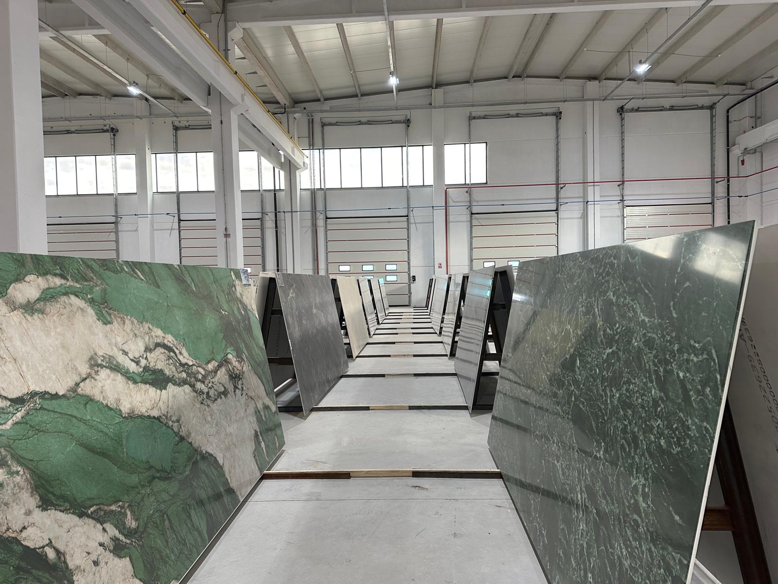 Piges Mermer mermer plakalar ve depo